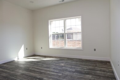 137 Willow Oak Dr, Bridgeport, WV 26330 - photo 7