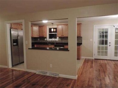 821 E Ashland St, Brockton, MA 02302 - photo 3