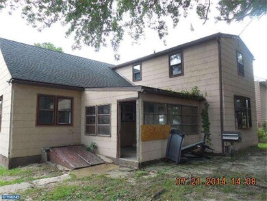 1221 Gilbert Ave, Wilmington, DE 19808 - photo 4