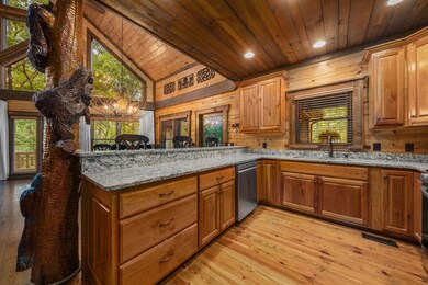 518 Toccoa River Ln, Mineral Bluff, GA 30559 - photo 5