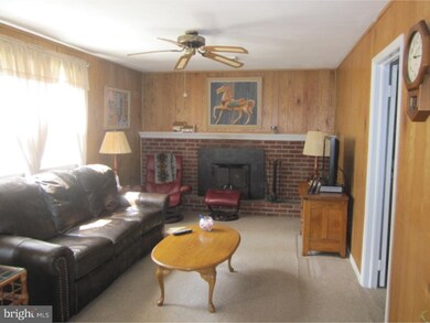 1140 Strathmann Dr, Southampton, PA 18966 - photo 7