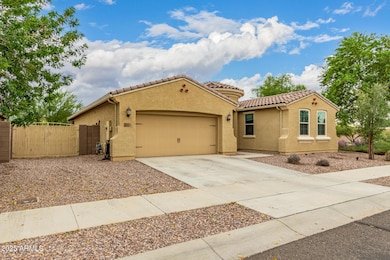 8987 W Seldon Ln, Peoria, AZ 85345 - photo 6