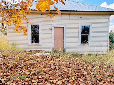 127 Truax St, Tekoa, WA 99033 - photo 3