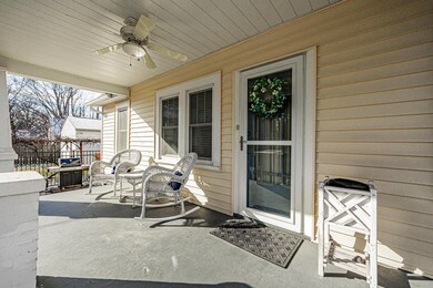 1283 elmwood 004