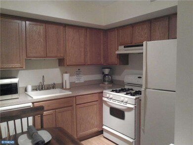 7203 Hilltop Dr unit 93, Brookhaven, PA 19015 - photo 6