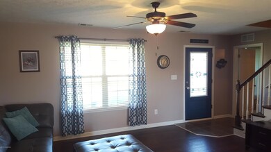 253 Halcomb Ct, Mount Washington, KY 40047 - photo 3