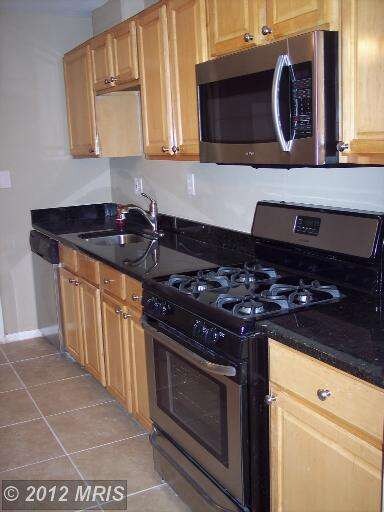 7721 Emerson Rd, Hyattsville, MD 20784 - photo 5