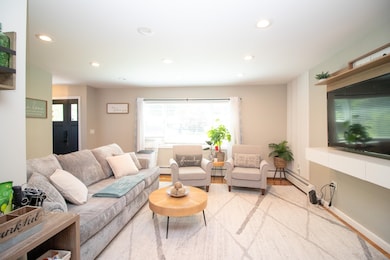 45 Coburn Ave, Nashua, NH 03063 - photo 3