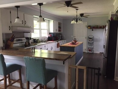 Kitchen (004)