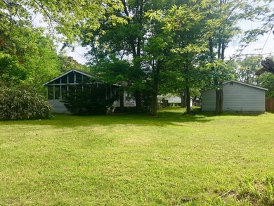 138 S Norton