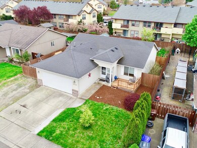 1038 Mountain View Ln, Molalla, OR 97038 - photo 2