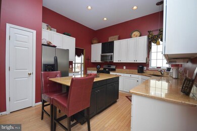 12226 Scones Hill Ct, Bristow, VA 20136 - photo 6