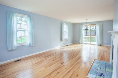 701 Meadowview Dr, East Windsor, CT 06088 - photo 6