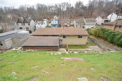 Back view of Neighborhood~ This is an ideal locati