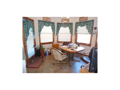 Eating area in Kitchen