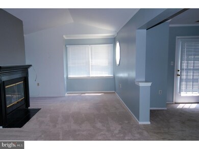 154 Lindfield Cir, Macungie, PA 18062 - photo 2