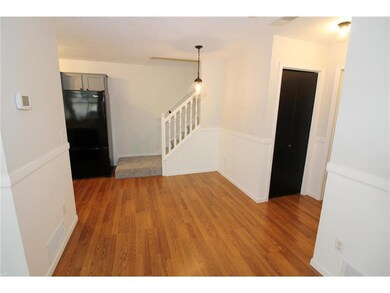 463 Aqua Cir - Dining Area