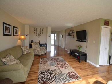 3007 Limber Pine Dr, Whiteland, IN 46184 - photo 6