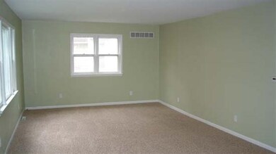 1910 W 1st St, Davenport, IA 52802 - photo 7