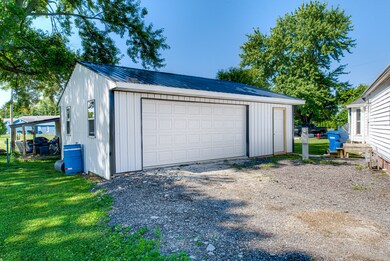 325 S John St, Atlanta, IN 46031 - photo 2