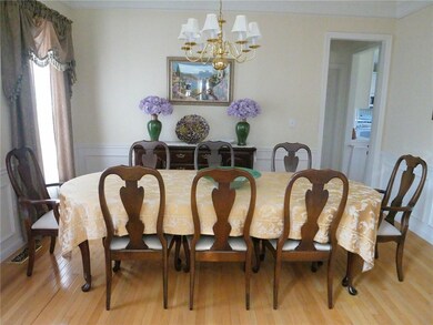 190 Fieldstone Ln, Saunderstown, RI 02874 - photo 2