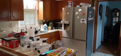 Eat in kitchen has breakfast bar