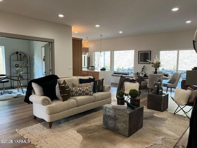 4404 Tayhill Way, Yakima, WA 98908 - photo 4