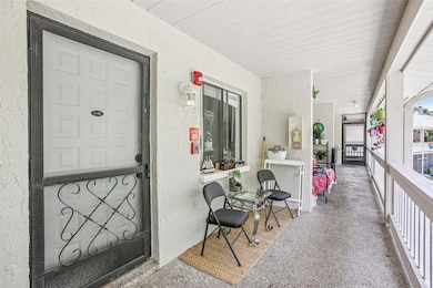 20921 Haulover Cove unit 8, Lutz, FL 33558 - photo 2