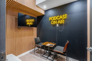 75 S Main St unit 409, Phillipsburg, NJ 08865 - photo 2