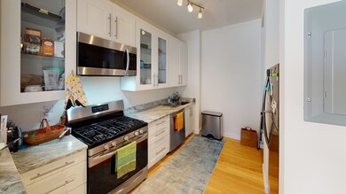 672 Washington St unit 2, Brookline, MA 02446 - photo 4