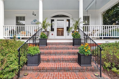 403 Tazewell Ave, Cape Charles, VA 23310 - photo 2