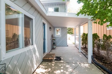 6124 Overlook Dr, Mc Farland, WI 53558 - photo 5