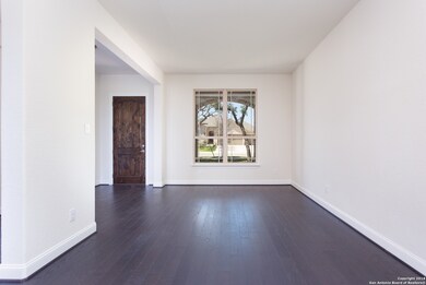 940 Carriage Loop, New Braunfels, TX 78132 - photo 4