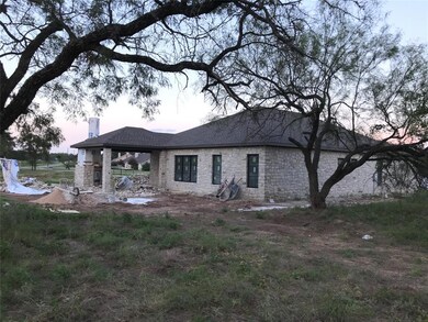 17022 Trailwood Dr, Whitney, TX 76692 - photo 2