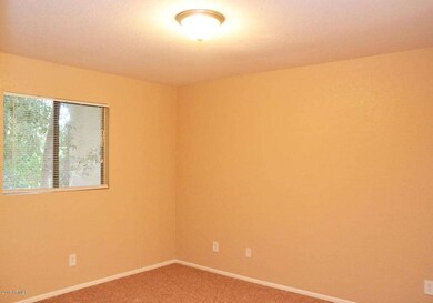 2 Master bedroom (2)