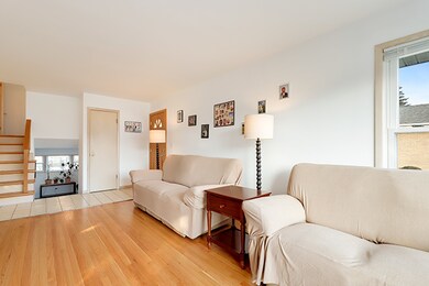 2054 Locust St, Des Plaines, IL 60018 - photo 7