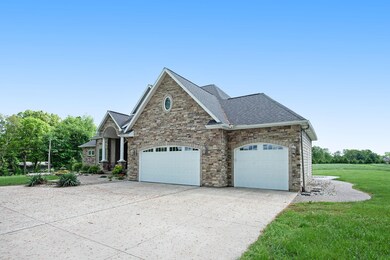 02 Rivers Edge Way_2