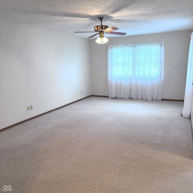 512 S Poplar St, Greensburg, IN 47240 - photo 2