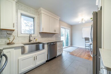 510 Hickory Dr, Marysville, OH 43040 - photo 6