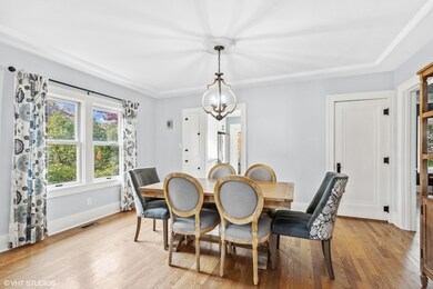 111 4th Street Libertyville, IL 60048