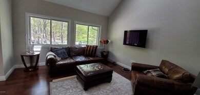 110 Apache Dr, Milford, PA 18337 - photo 4