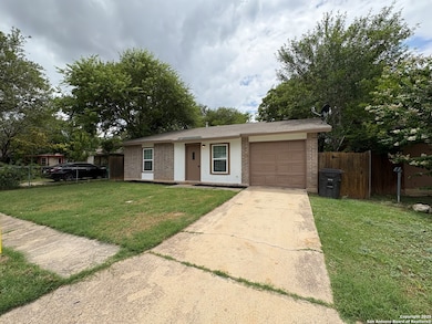 911 Walnut Park St, San Antonio, TX 78227 - photo 2