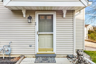 40 Dover Ct-Tinton Falls-NJ-05