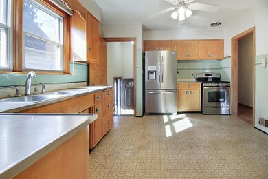 4310 Sheffield Ave, Hammond, IN 46327 - photo 3