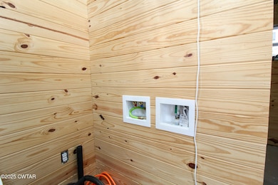 300 Fescue Rd, Saltillo, TN 38370 - photo 4