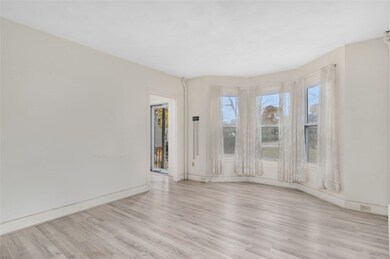 67 Massasoit Ave