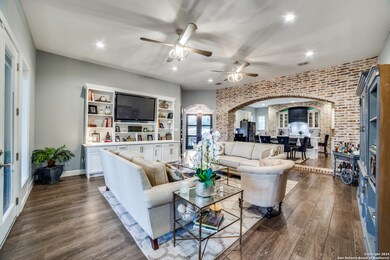 1st Living Area