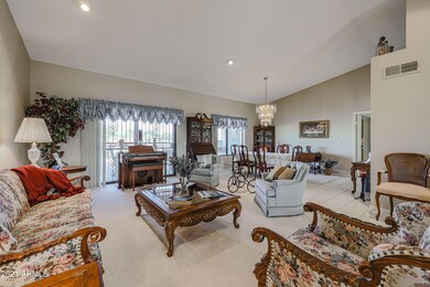 5-11118 W Arron-living room