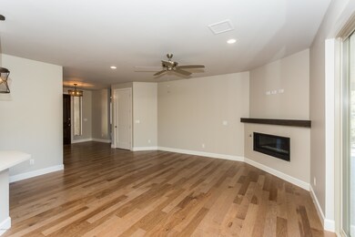 003_Living Room
