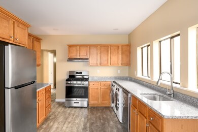 73 Bartlett St unit 2, Somerville, MA 02145 - photo 2